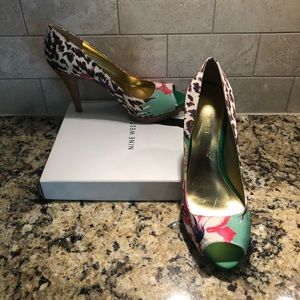 COPY - New in box Nine West 4in Platform peeptoe heels